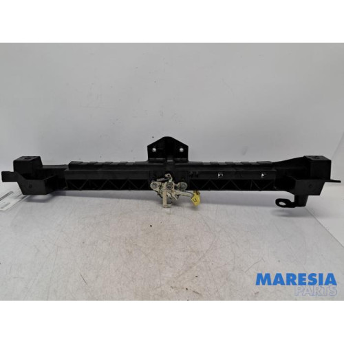 Citroen - Berlingo - Lock plate