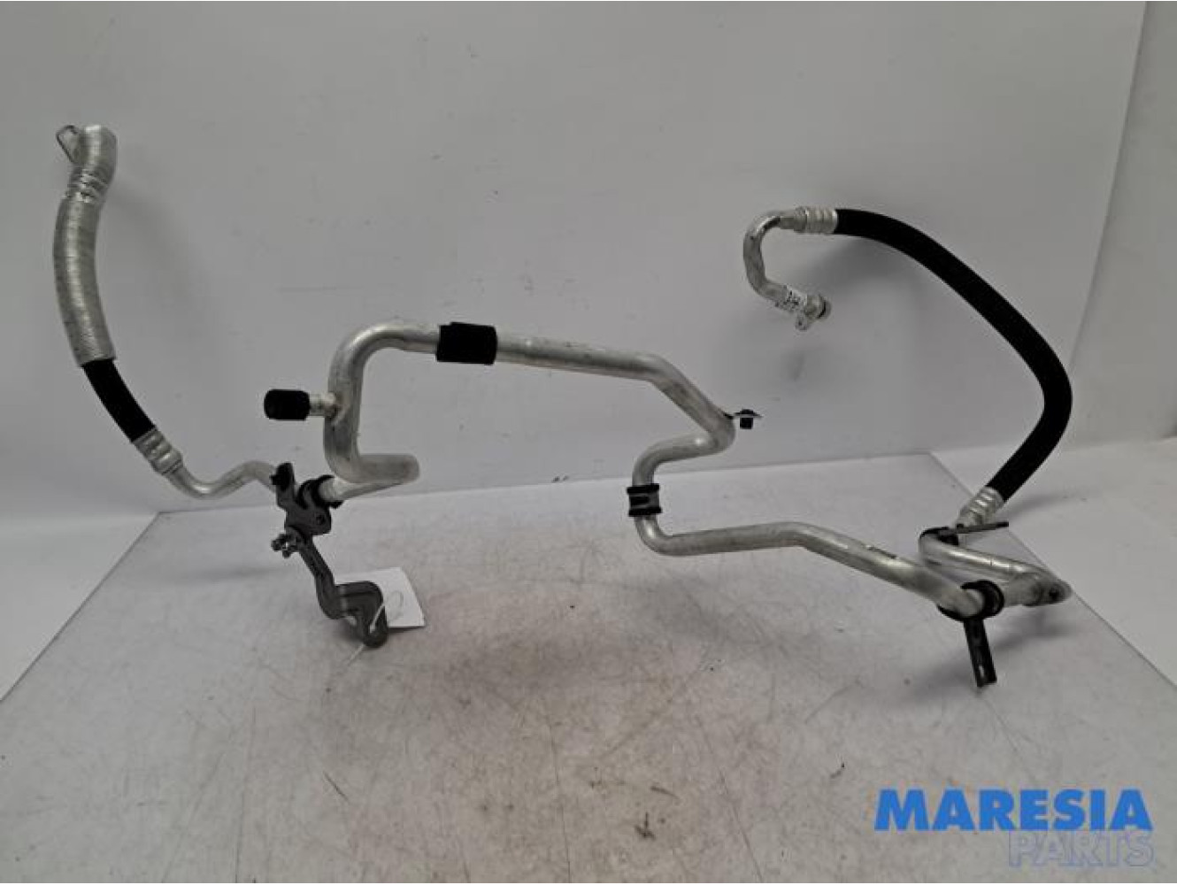 Renault - Trafic - Airco Leiding