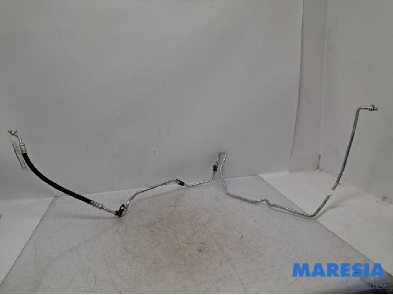 Renault - Trafic - Air conditioning line