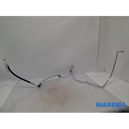 Renault - Trafic - Air conditioning line