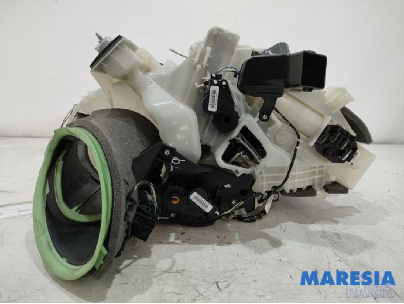 Peugeot - 208 - Heater housing