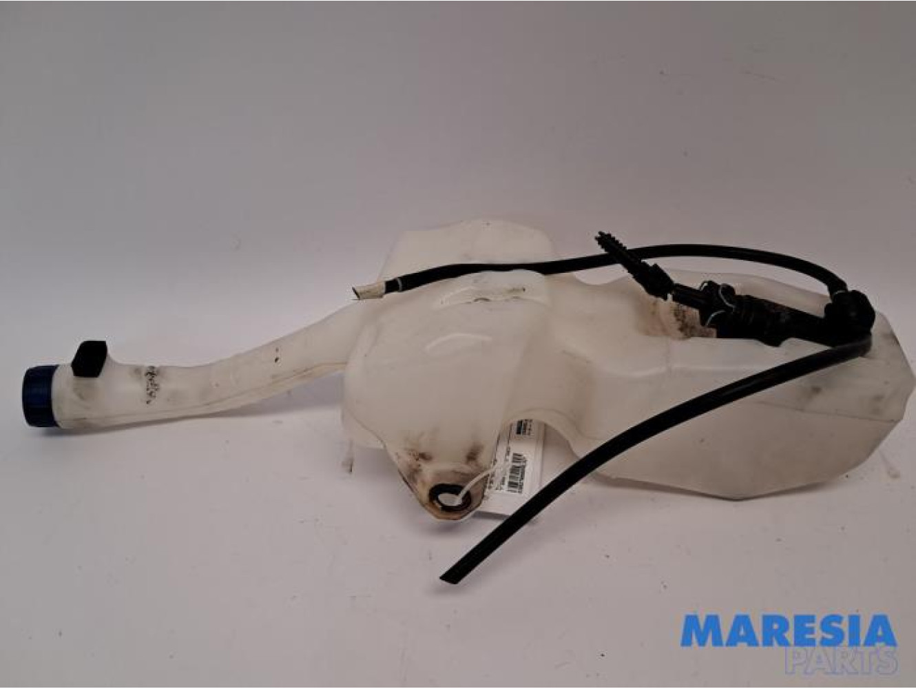Fiat - 500 - Front windscreen washer reservoir