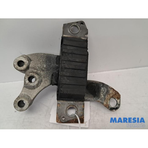 Fiat - 500 - Engine mount