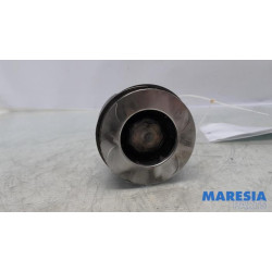 Opel - Vivaro - Connecting rod