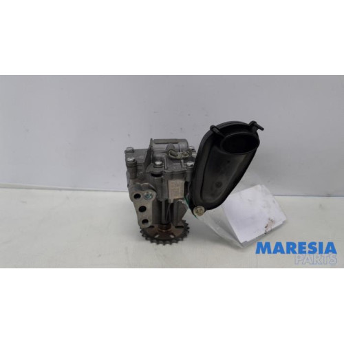 Opel - Vivaro - Ölpumpe