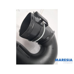 Renault - Trafic - Air intake hose
