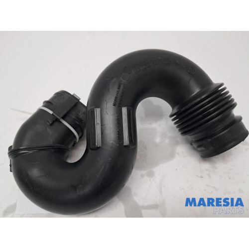 Renault - Trafic - Air intake hose
