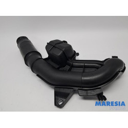 Renault - Trafic - Air intake hose
