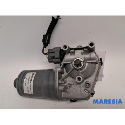 Renault - Trafic - Front wiper motor