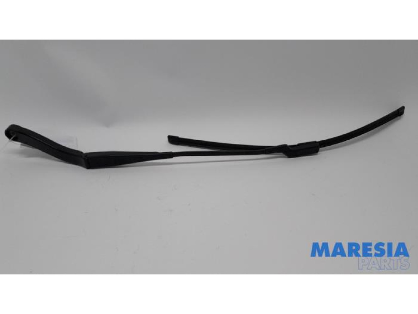 Renault - Trafic - Front wiper arm