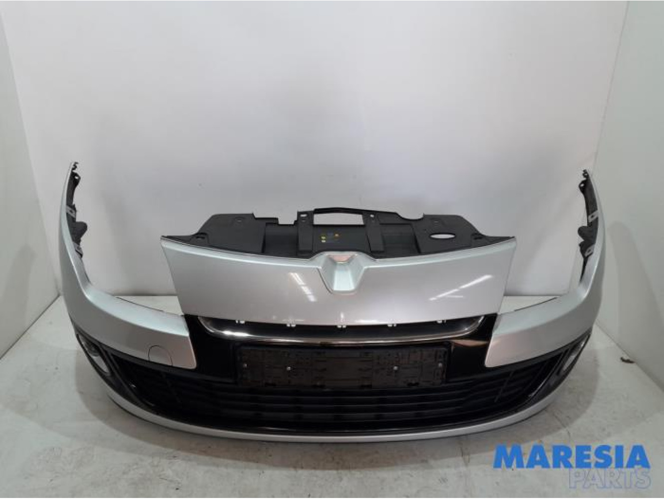 Renault - Megane - Voorbumper