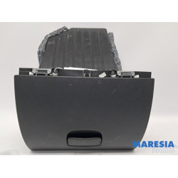 Opel - Movano - Glovebox