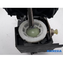 Peugeot - 207 - Gear stick