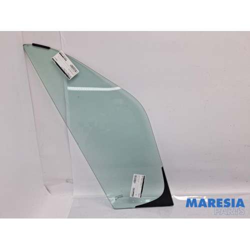 Opel - Movano - Driehoeks Ruit rechts-voor