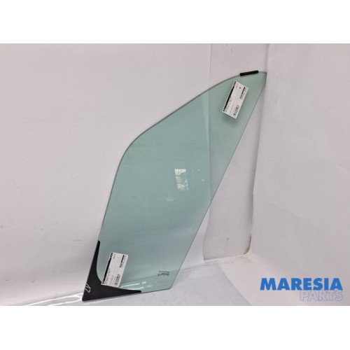 Opel - Movano - Driehoeks Ruit links-voor