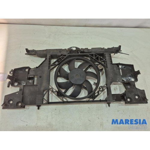 Renault - Megane - Front panel