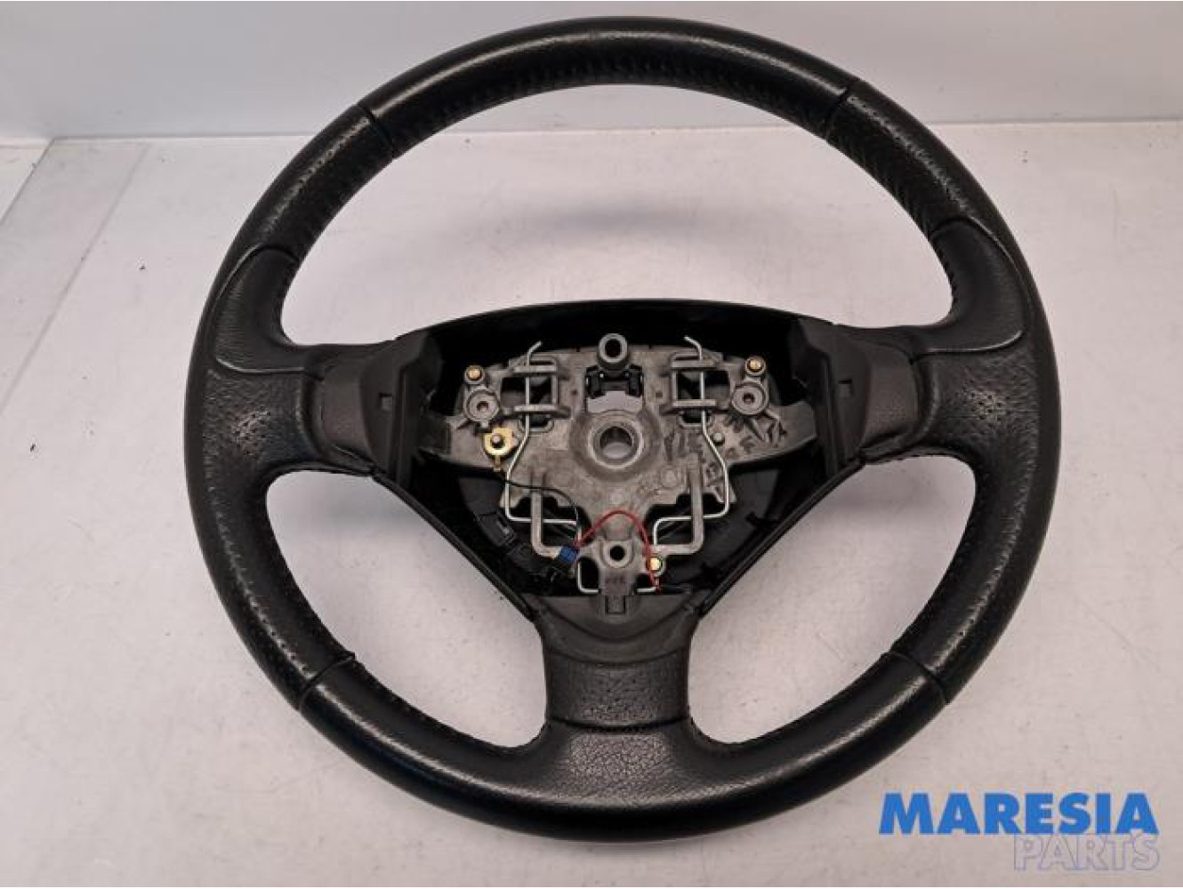 Peugeot - Partner - Steering wheel