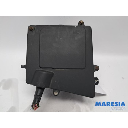 Opel - Movano - Fuse box