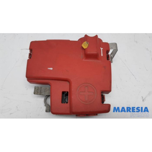 Opel - Movano - Fuse box