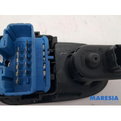 Opel - Movano - Multi-functional window switch