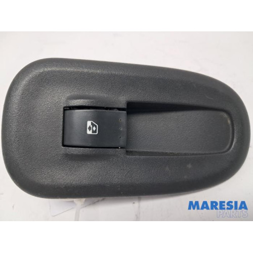 Opel - Movano - Electric window switch