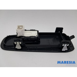 Peugeot - 308 - Electric window switch