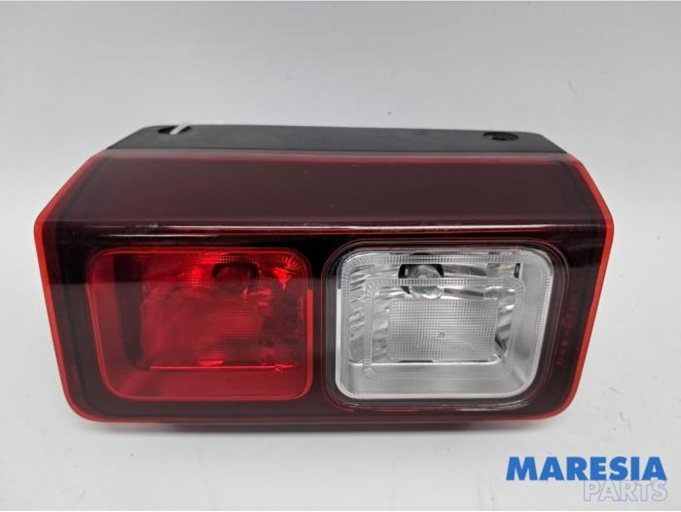 Nissan - NV300 - Reversing light, left