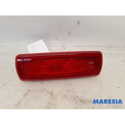Nissan - NV300 - Extra Remlicht midden