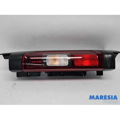 Nissan - NV300 - Achterlicht rechts