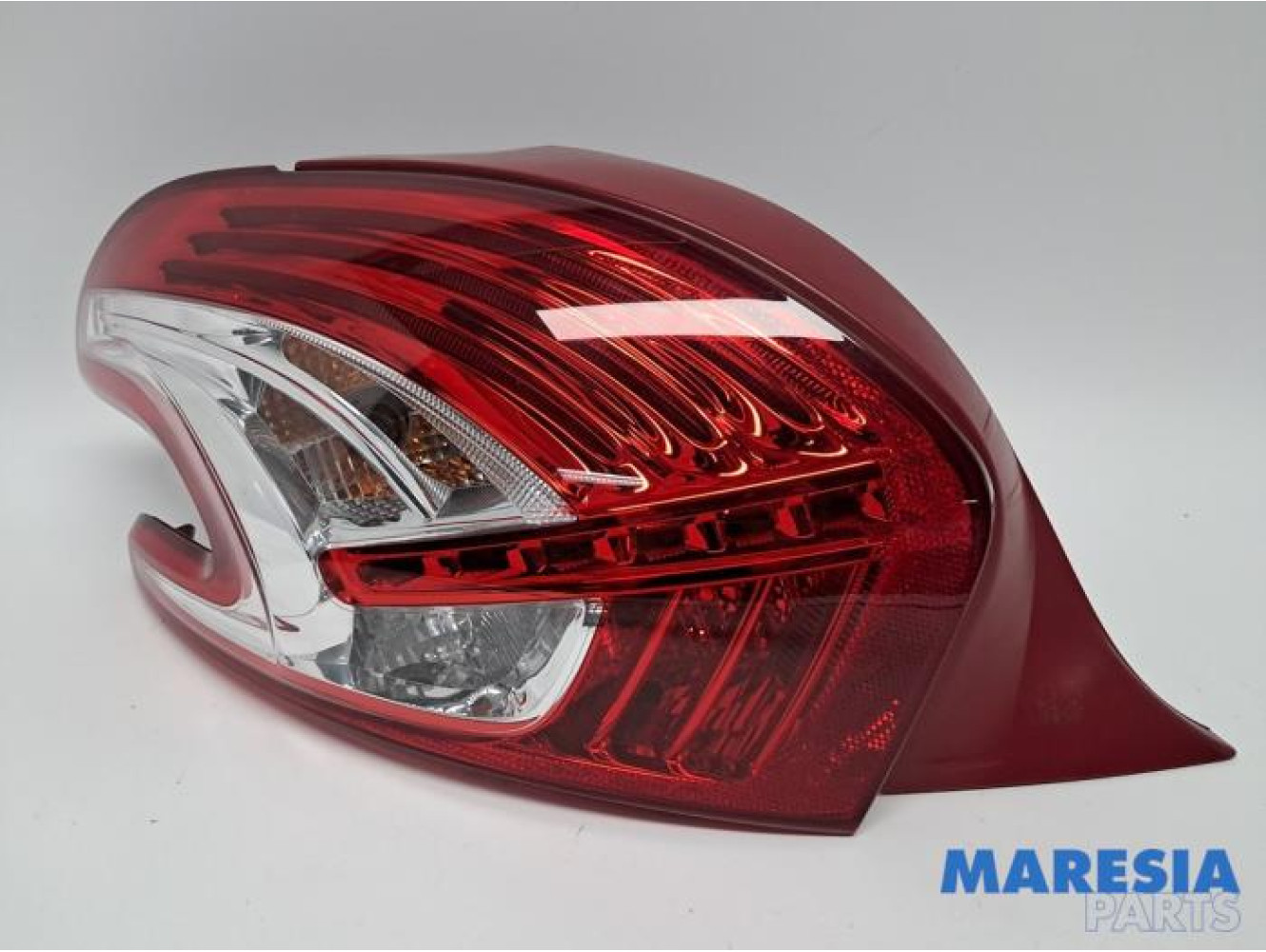 Peugeot - 208 - Achterlicht links