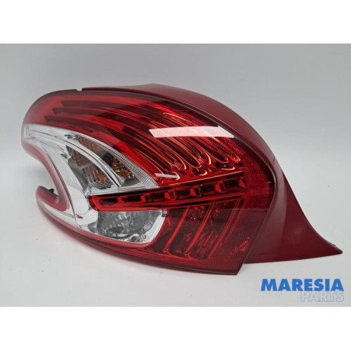 Peugeot - 208 - Achterlicht links
