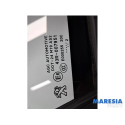 Peugeot - 208 - Dreieckfenster rechts vorne