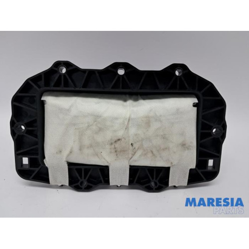 Peugeot - 208 - Right airbag (dashboard)