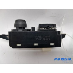 Peugeot - 208 - Radiobedienings paneel