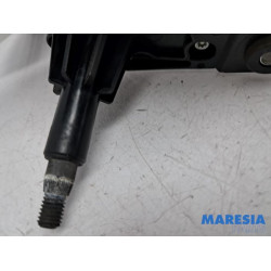 Nissan - NV300 - Ruitenwissermotor achter