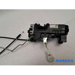 Nissan - NV300 - Minibus/van rear door lock mechanism