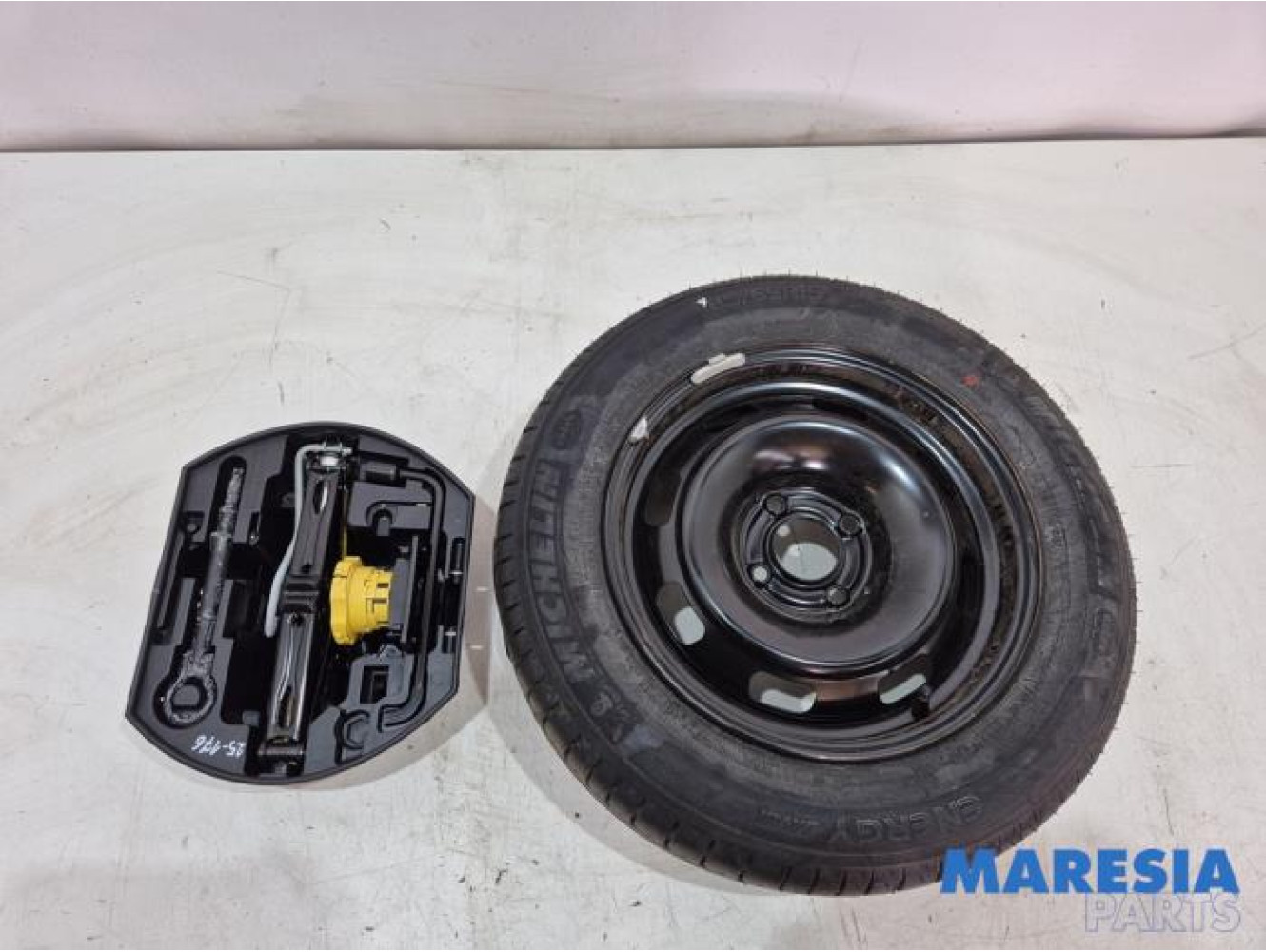 Citroen - C3 - Krikset + reservewiel
