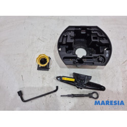 Citroen - C3 - Krikset + reservewiel