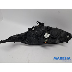 Peugeot - 208 - Headlight, right