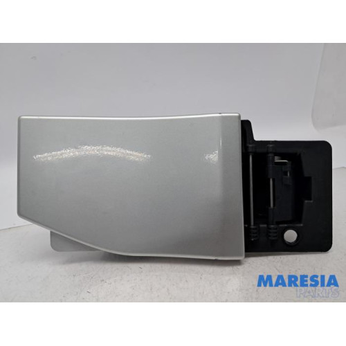 Nissan - NV300 - Tank Klep