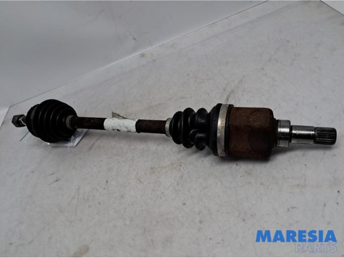 Peugeot - 208 - Front drive shaft, left