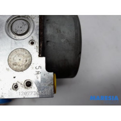 Peugeot - 208 - ABS Pumpe