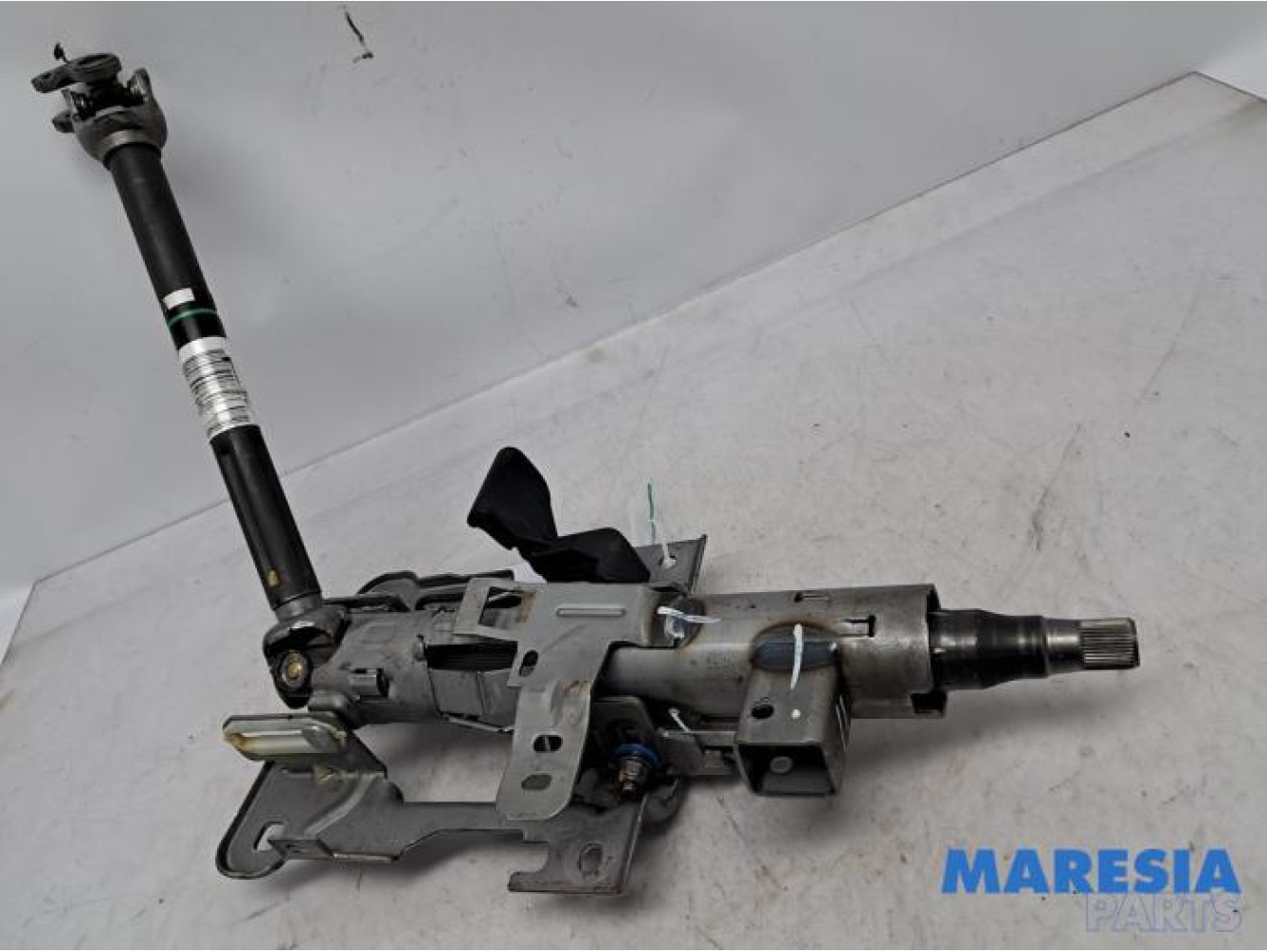 Peugeot - 208 - Steering column housing