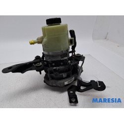 Nissan - NV300 - Power steering pump