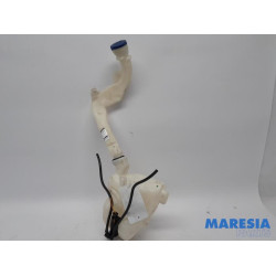 Peugeot - 208 - Front windscreen washer reservoir