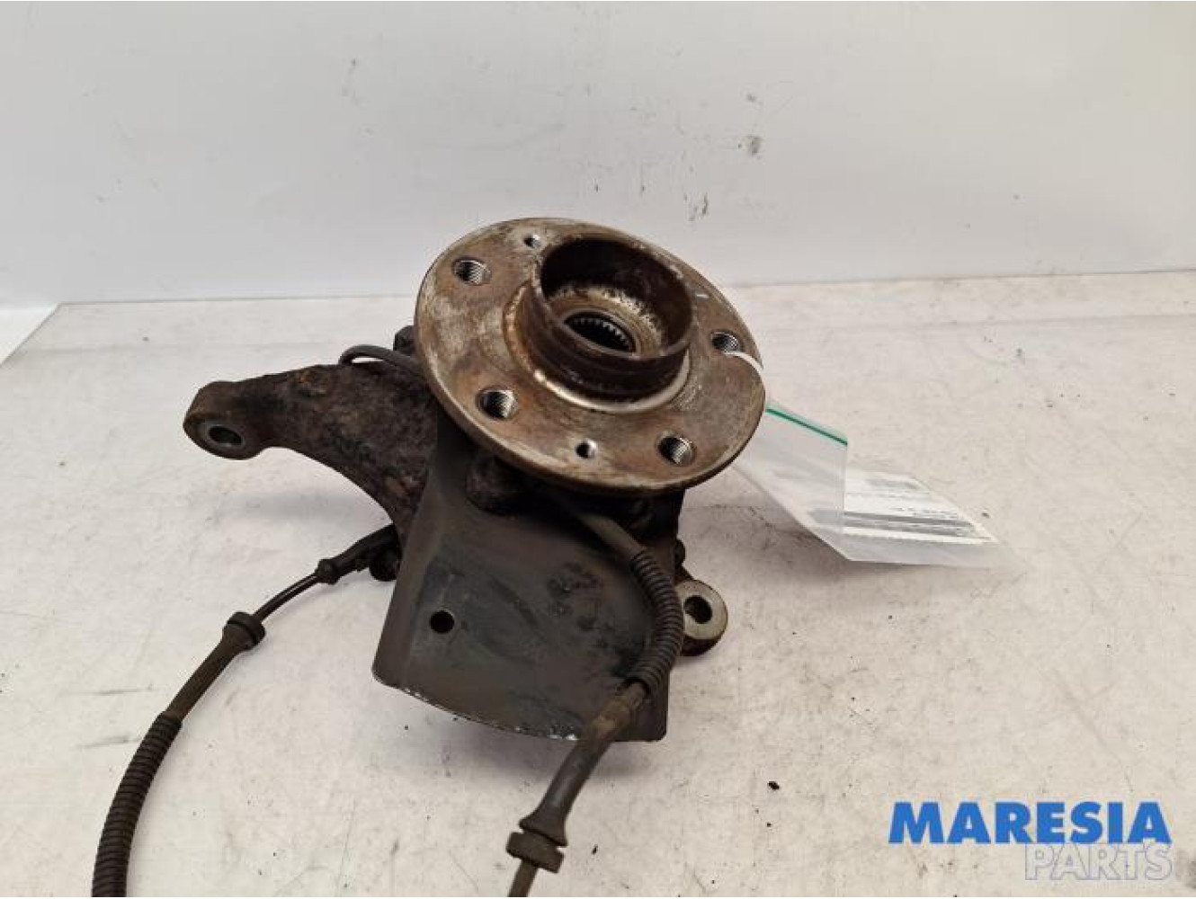 Nissan - NV300 - Knuckle, front right