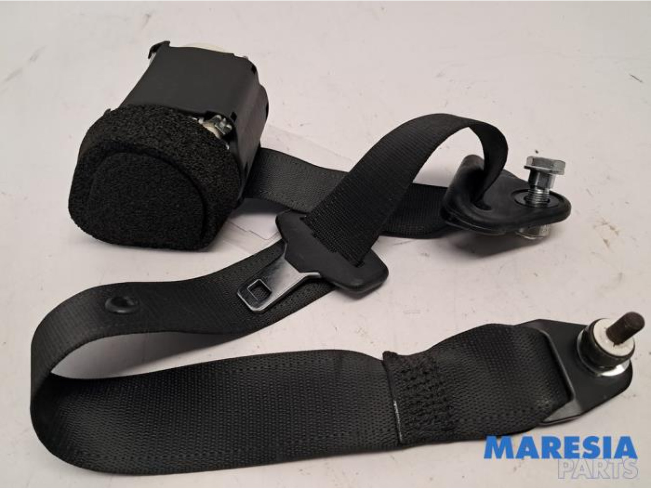 Fiat - 500 - Rear seatbelt, left