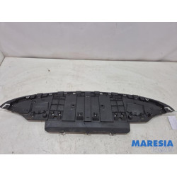 Renault - Twingo - Engine protection panel