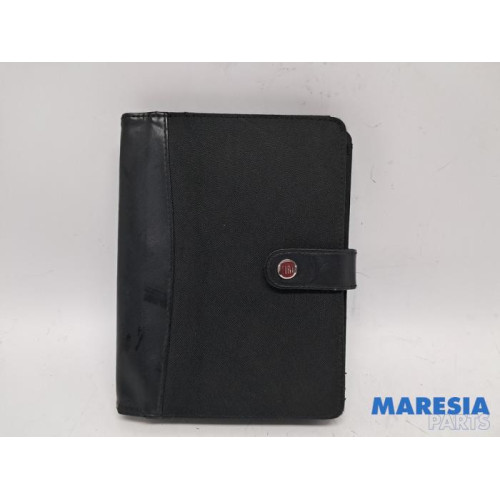 Fiat - 500 - Instruction Booklet