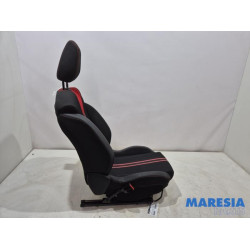Opel - Corsa - Stoel links